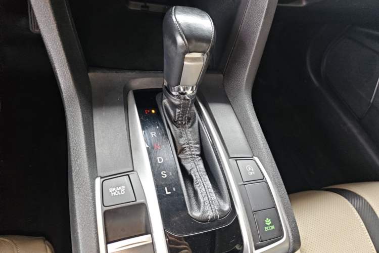 Used Honda Civic 2016 220TURBO CVT Prestige Edition Gear Lever