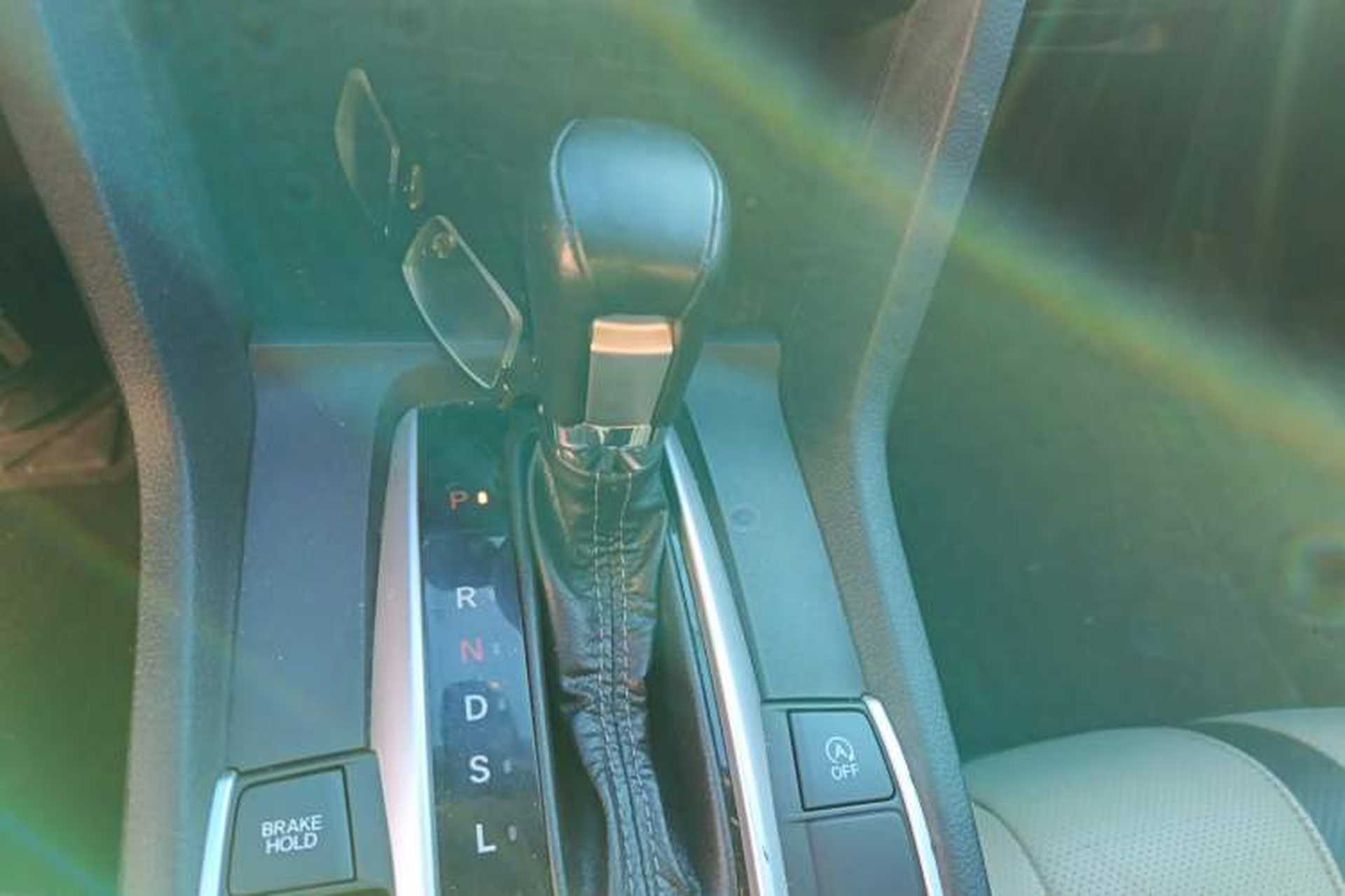 Used Honda Civic 2016 220TURBO CVT Prestige Edition Gear Lever