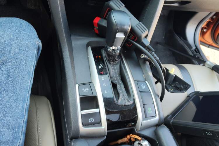Used Honda Civic 2016 220TURBO CVT Prestige Edition Gear Lever