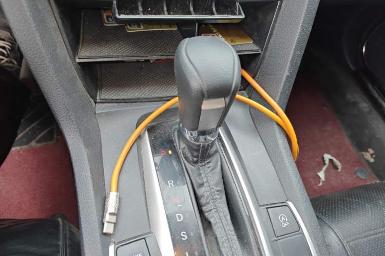 Used Honda Civic 2016 220TURBO CVT Luxury Edition Gear Lever