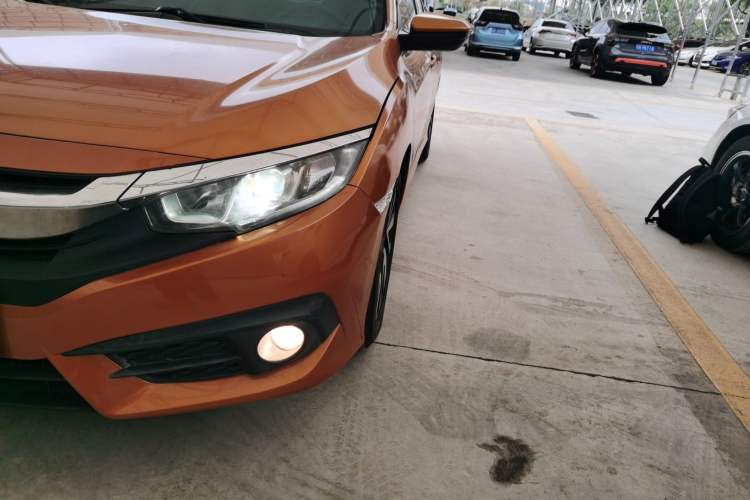 Used Honda Civic 2016 220TURBO CVT Luxury Edition Left Front Headlight