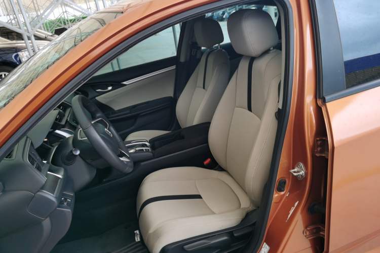 Used Honda Civic 2016 220TURBO CVT Luxury Edition Left Front Seat