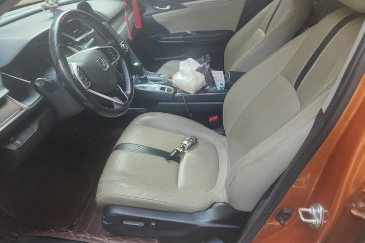 Used Honda Civic 2016 220TURBO CVT Prestige Edition Left Front Seat