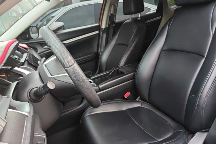 Used Honda Civic 2016 220TURBO CVT Luxury Edition Left Front Seat
