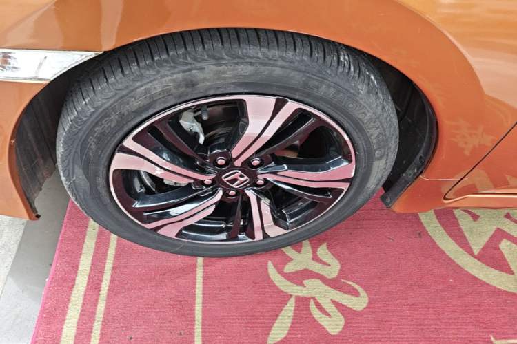 Used Honda Civic 2016 220TURBO CVT Prestige Edition Left Front Wheel Hub
