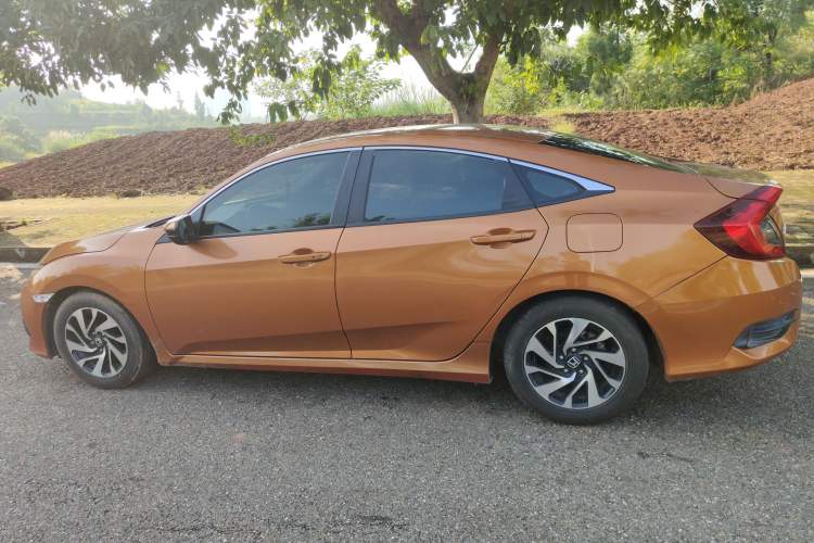 Used Honda Civic 2016 220TURBO CVT Luxury Edition Left Side