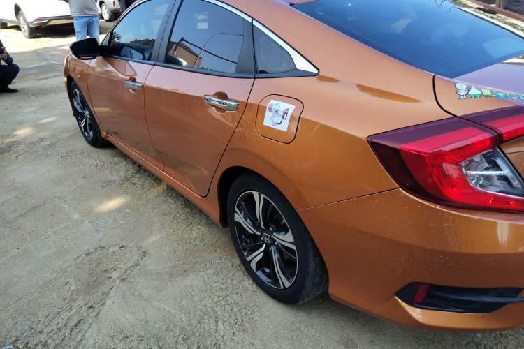 Used Honda Civic 2016 220TURBO CVT Prestige Edition Left Side