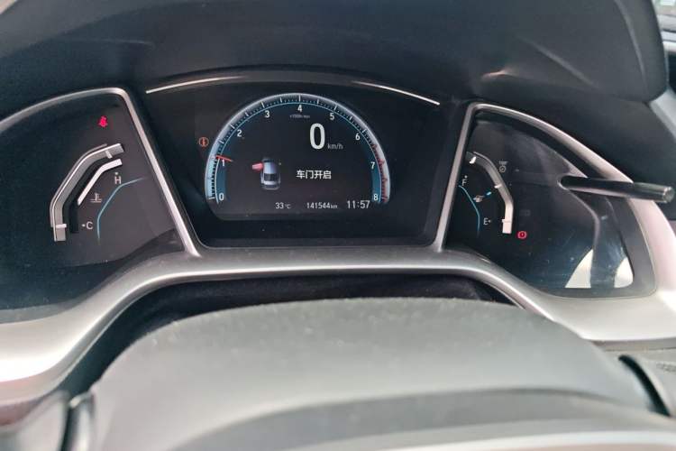 Used Honda Civic 2016 220TURBO Manual Luxury Edition Odometer Close Up