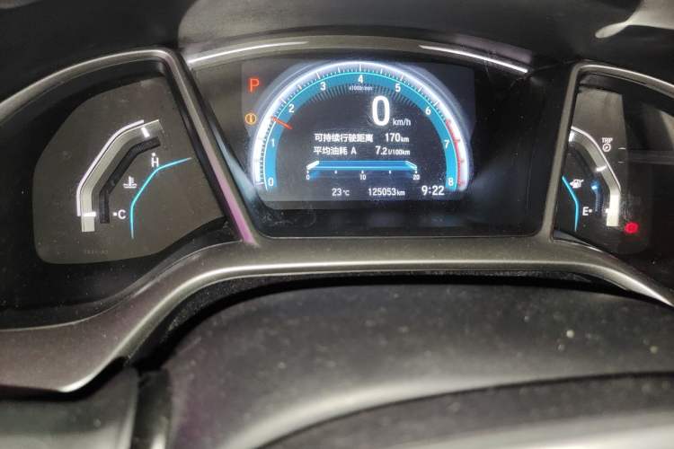 Used Honda Civic 2016 220TURBO CVT Luxury Edition Odometer Close Up