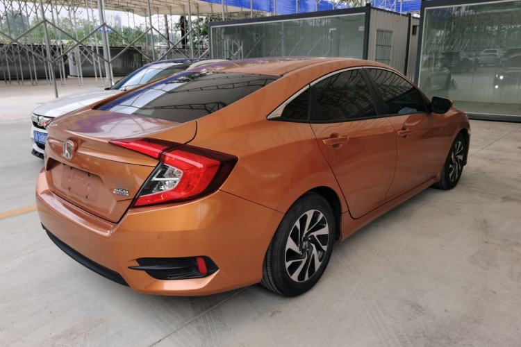 Used Honda Civic 2016 220TURBO CVT Luxury Edition Rear Right 45 Deg