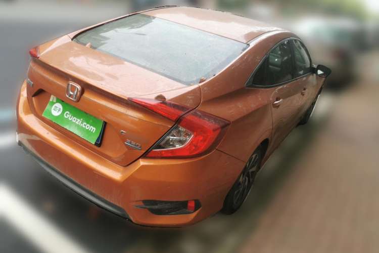 Used Honda Civic 2016 220TURBO CVT Luxury Edition Rear Right 45 Deg
