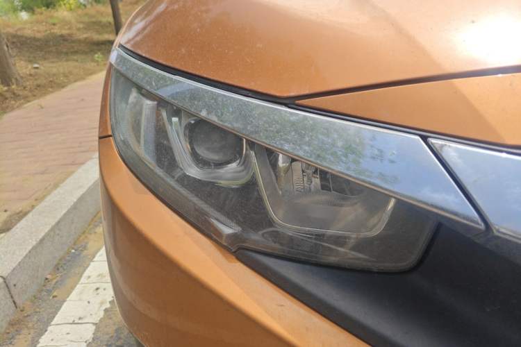Used Honda Civic 2016 220TURBO CVT Luxury Edition Right Front Headlight