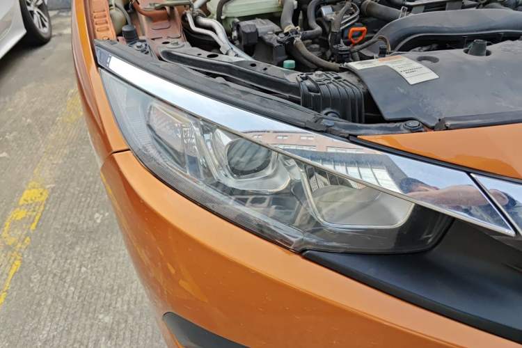 Used Honda Civic 2016 220TURBO CVT Luxury Edition Right Front Headlight