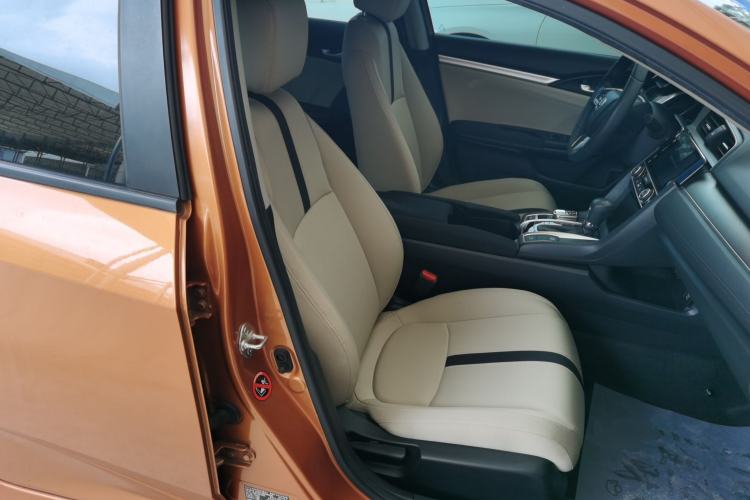 Used Honda Civic 2016 220TURBO CVT Luxury Edition Right Front Seat