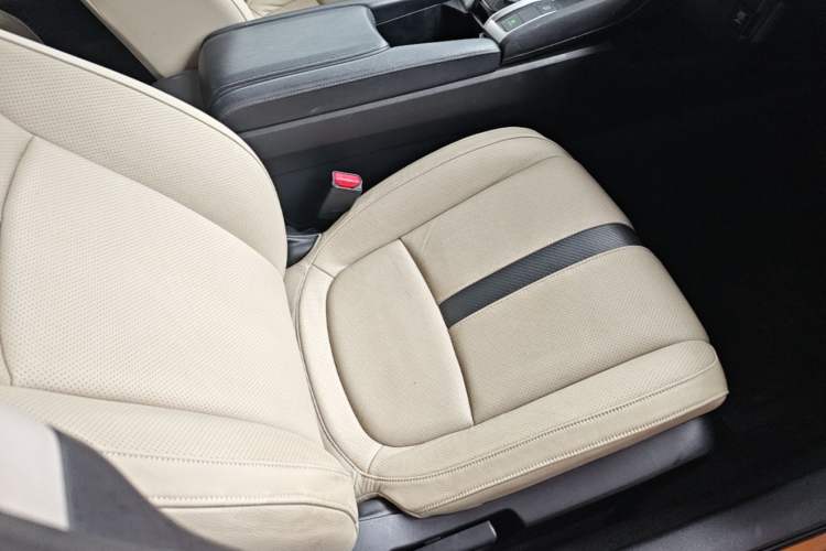 Used Honda Civic 2016 220TURBO CVT Prestige Edition Right Front Seat
