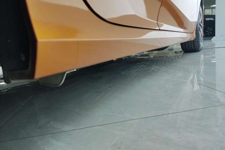 Used Honda Civic 2016 220TURBO CVT Luxury Edition Right Side Sill