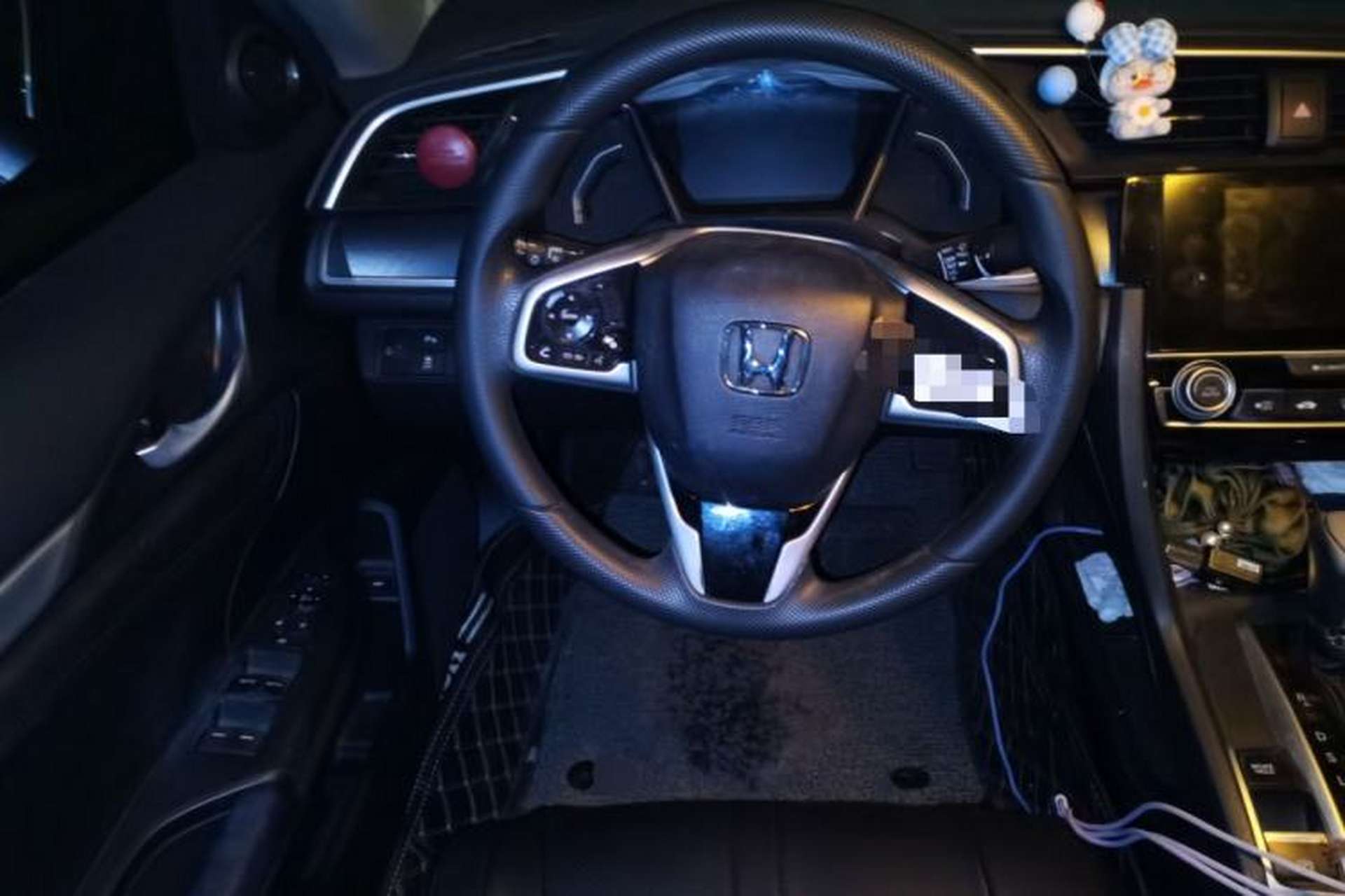 Used Honda Civic 2016 220TURBO CVT Luxury Edition Steering Wheel