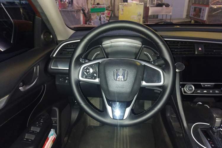 Used Honda Civic 2016 220TURBO CVT Luxury Edition Steering Wheel