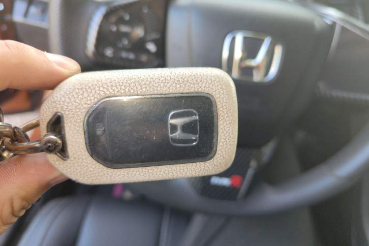 Used Honda Civic 2016 220TURBO CVT Luxury Edition Vehicle Key