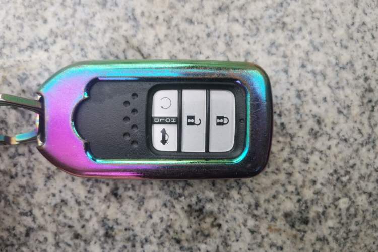 Used Honda Civic 2016 220TURBO CVT Luxury Edition Vehicle Key