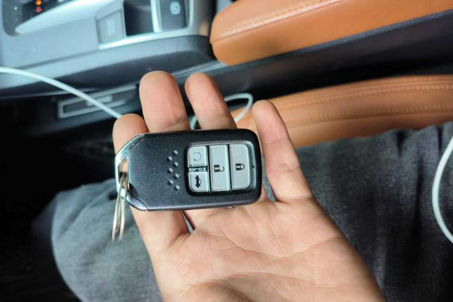 Used Honda Civic 2016 220TURBO CVT Luxury Edition Vehicle Key