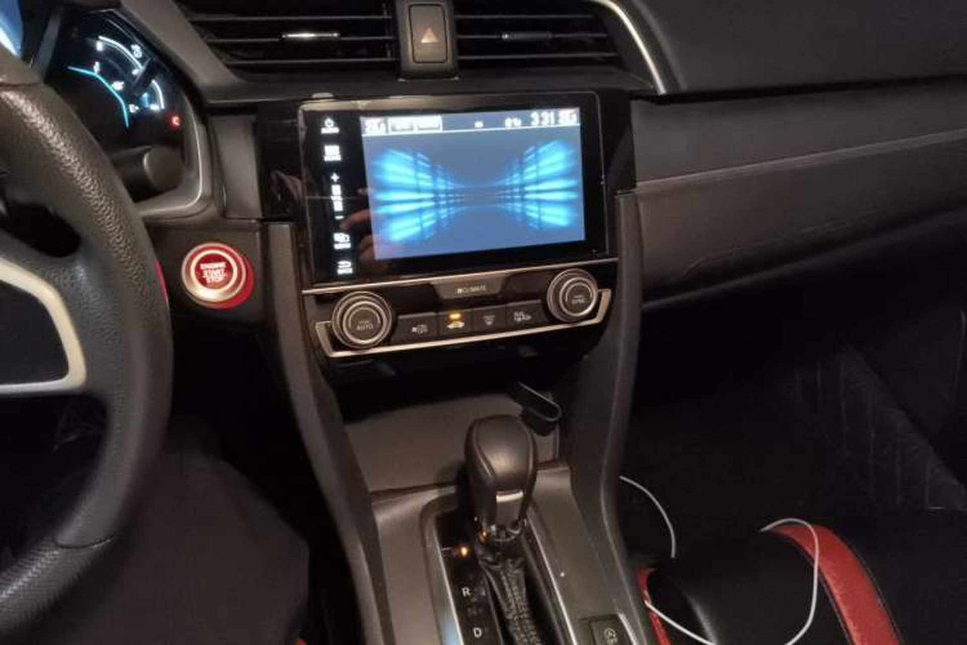 Used Honda Civic 2016 220TURBO CVT Luxury Edition Audio And AC Panel