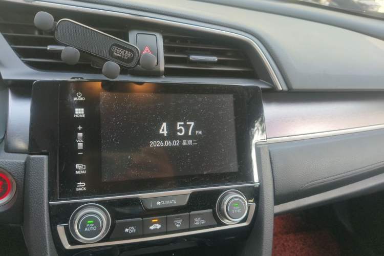 Used Honda Civic 2016 220TURBO CVT Luxury Edition Audio And AC Panel