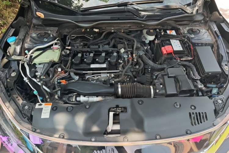 Used Honda Civic 2016 220TURBO CVT Luxury Edition Engine Bay