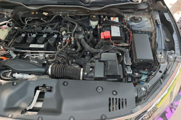 Used Honda Civic 2016 220TURBO CVT Luxury Edition Engine Bay Left