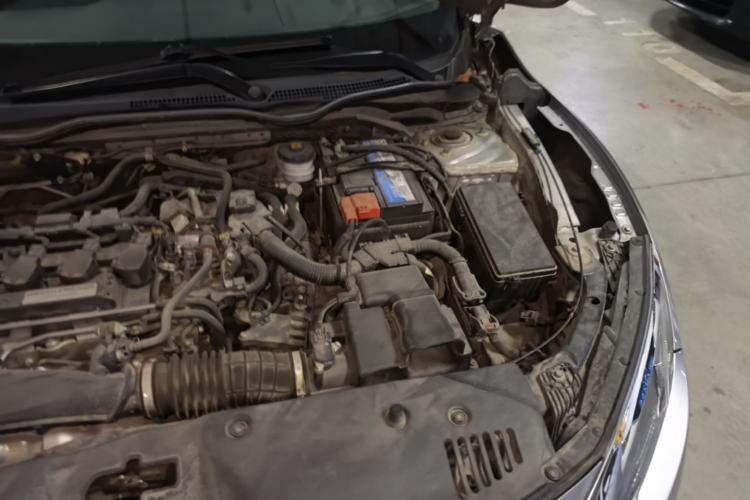 Used Honda Civic 2016 220TURBO CVT Luxury Edition Engine Bay Left