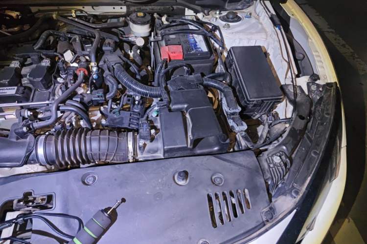 Used Honda Civic 2016 220TURBO CVT Luxury Edition Engine Bay Left