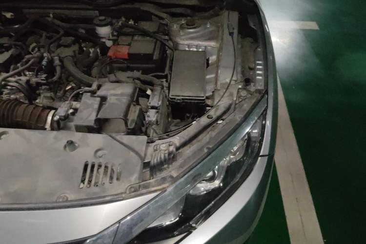 Used Honda Civic 2016 220TURBO CVT Luxury Edition Engine Bay Left