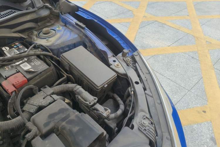 Used Honda Civic 2016 220TURBO CVT Luxury Edition Engine Bay Left
