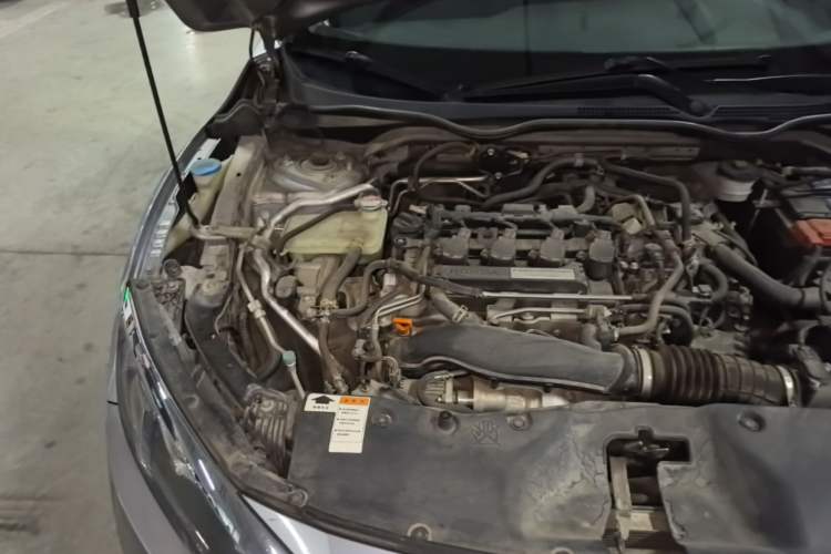 Used Honda Civic 2016 220TURBO CVT Luxury Edition Engine Bay Right