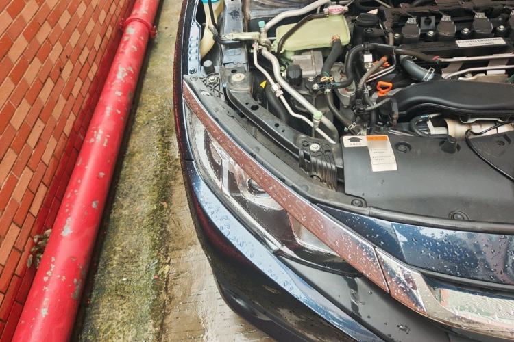 Used Honda Civic 2016 220TURBO CVT Luxury Edition Engine Bay Right