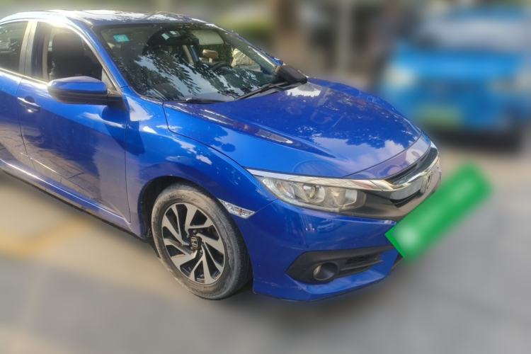 Used Honda Civic 2016 220TURBO CVT Luxury Edition Front Right 45 Deg