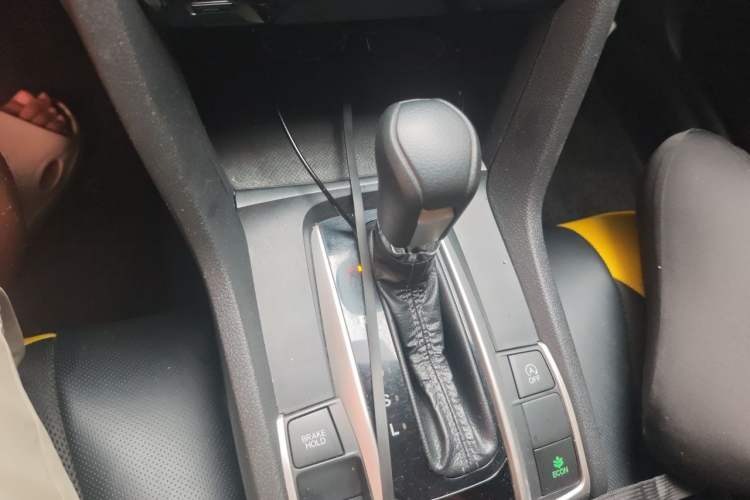 Used Honda Civic 2016 220TURBO CVT Luxury Edition Gear Lever