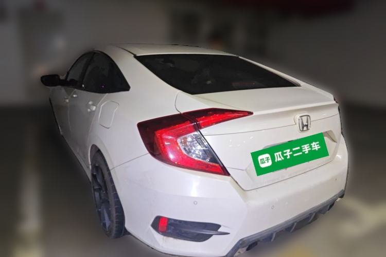 Used Honda Civic 2016 220TURBO CVT Luxury Edition Rear Left 45 Deg