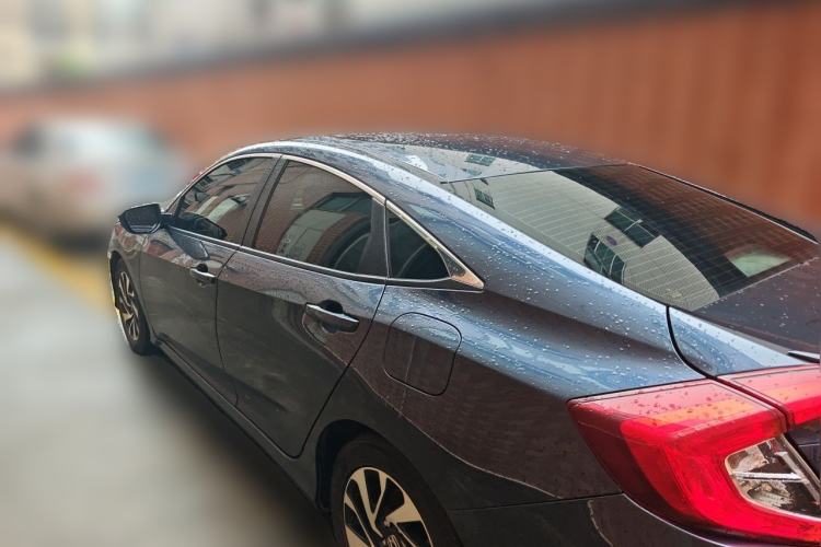Used Honda Civic 2016 220TURBO CVT Luxury Edition Rear Left 45 Deg