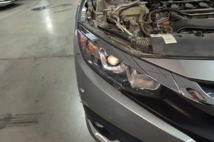 Used Honda Civic 2016 220TURBO CVT Luxury Edition Right Front Headlight
