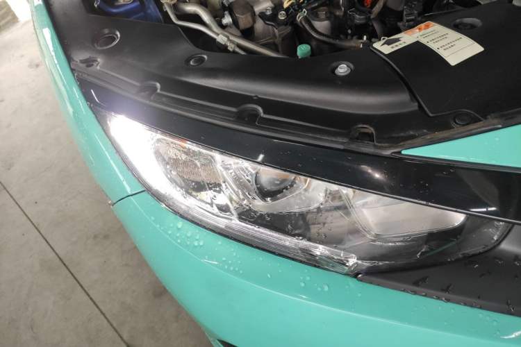 Used Honda Civic 2016 220TURBO CVT Luxury Edition Right Front Headlight