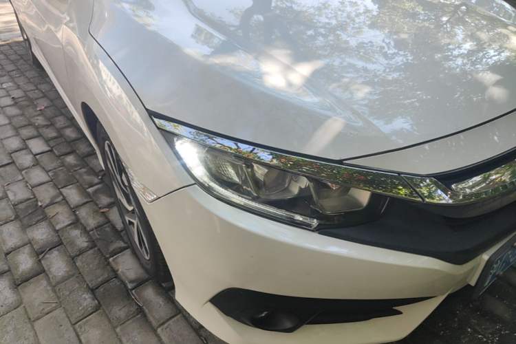 Used Honda Civic 2016 220TURBO CVT Luxury Edition Right Front Headlight