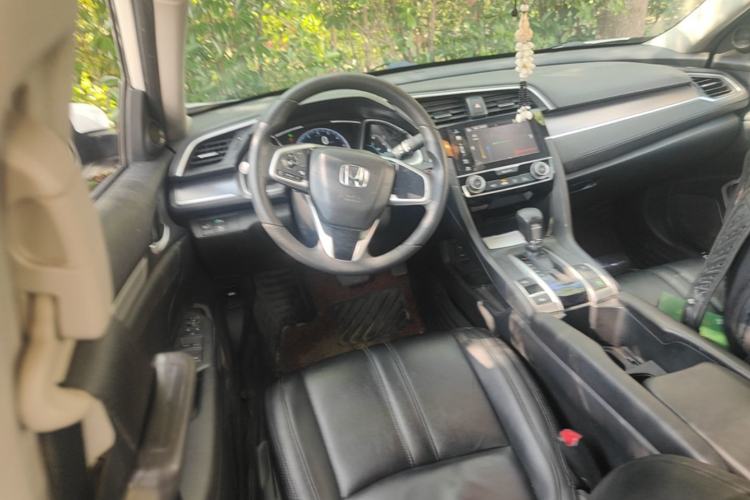 Used Honda Civic 2016 220TURBO CVT Luxury Edition Steering Wheel