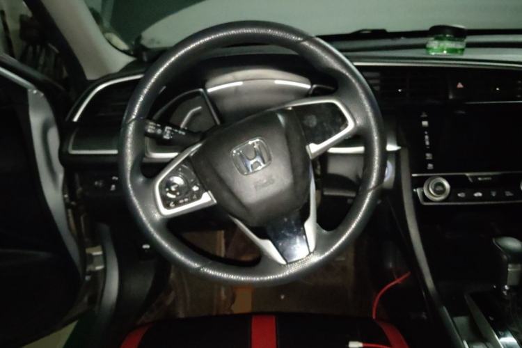 Used Honda Civic 2016 220TURBO CVT Luxury Edition Steering Wheel