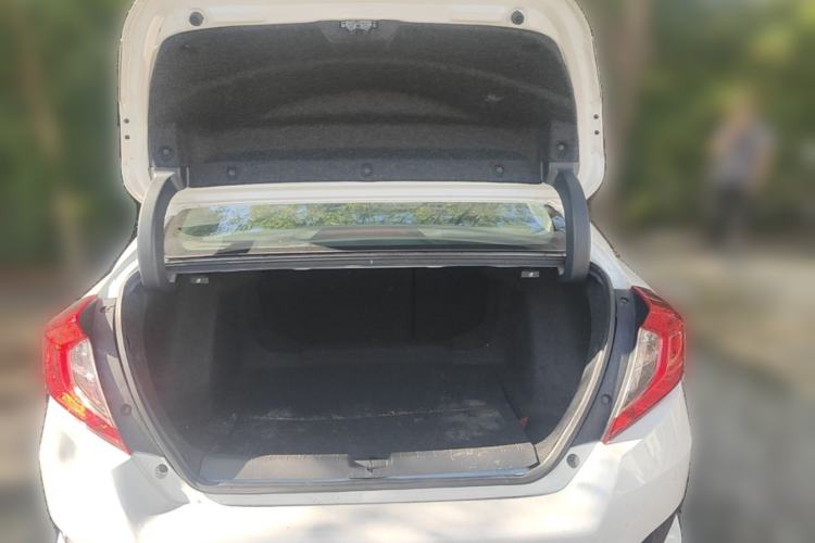 Used Honda Civic 2016 220TURBO CVT Luxury Edition Trunk