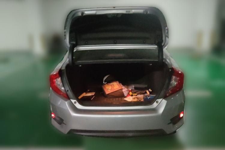 Used Honda Civic 2016 220TURBO CVT Luxury Edition Trunk