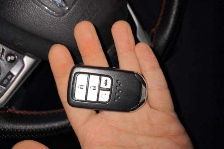 Used Honda Civic 2016 220TURBO CVT Luxury Edition Vehicle Key