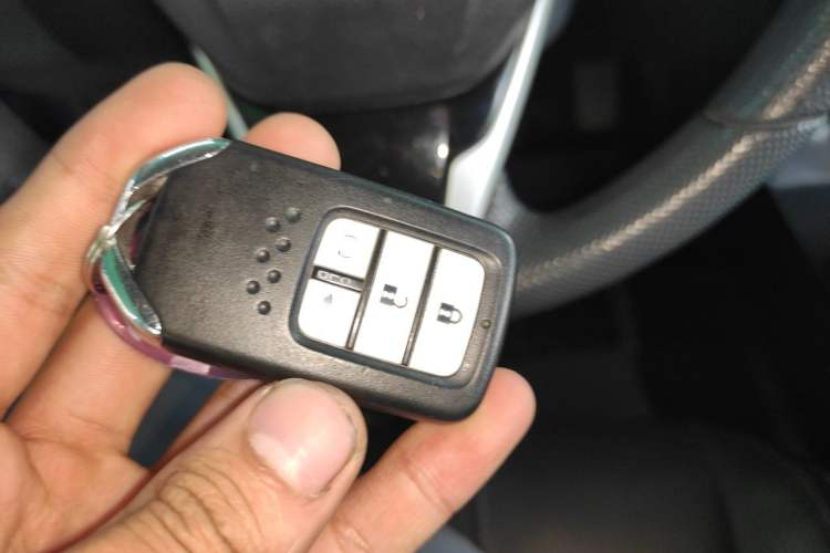 Used Honda Civic 2016 220TURBO CVT Luxury Edition Vehicle Key