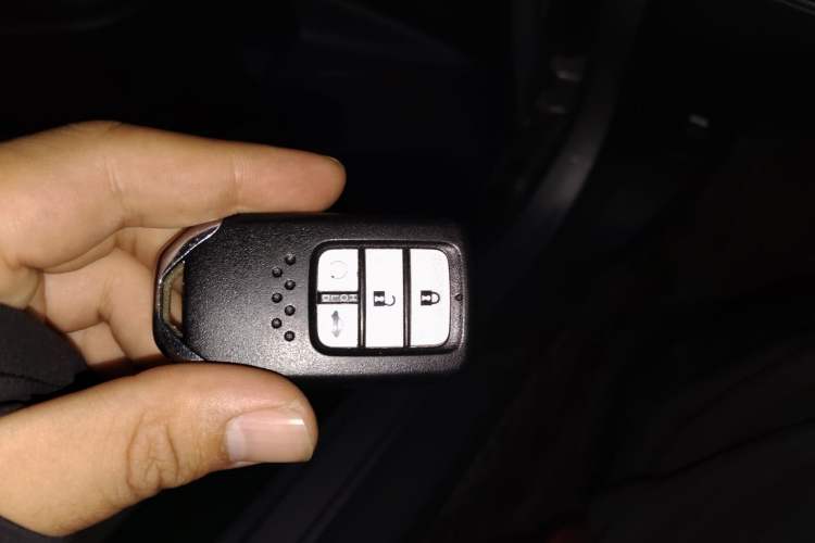 Used Honda Civic 2016 220TURBO CVT Luxury Edition Vehicle Key