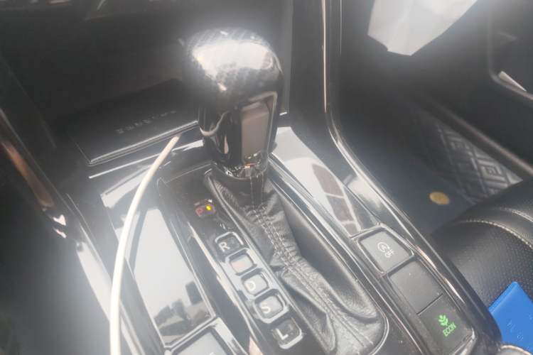 Used Honda Civic 2016 220TURBO CVT Luxury Edition Gear Lever
